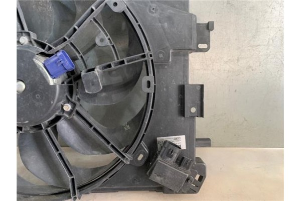 Recambio de electroventilador para renault clio iv 1.2 expression referencia OEM IAM 214816812R 8240636 
