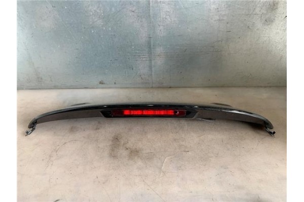 Recambio de aleron trasero para renault clio iv 1.2 expression referencia OEM IAM 960307284R T0000112993 