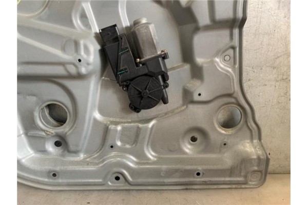 Recambio de elevalunas electrico delantero izquierdo para nissan primera hatchback (p12) 1.6 referencia OEM IAM 80771AV611  