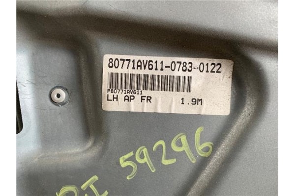 Recambio de elevalunas electrico delantero izquierdo para nissan primera hatchback (p12) 1.6 referencia OEM IAM 80771AV611  