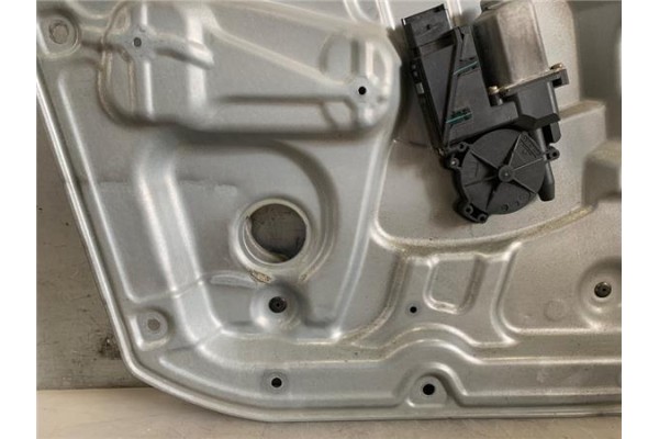 Recambio de elevalunas electrico delantero izquierdo para nissan primera hatchback (p12) 1.6 referencia OEM IAM 80771AV611  