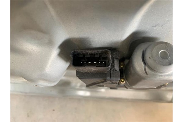 Recambio de elevalunas electrico delantero izquierdo para nissan primera hatchback (p12) 1.6 referencia OEM IAM 80771AV611  