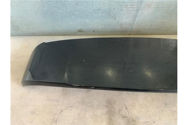 Recambio de aleron trasero para renault scenic iv 1.3 tce referencia OEM IAM 960305857R  
