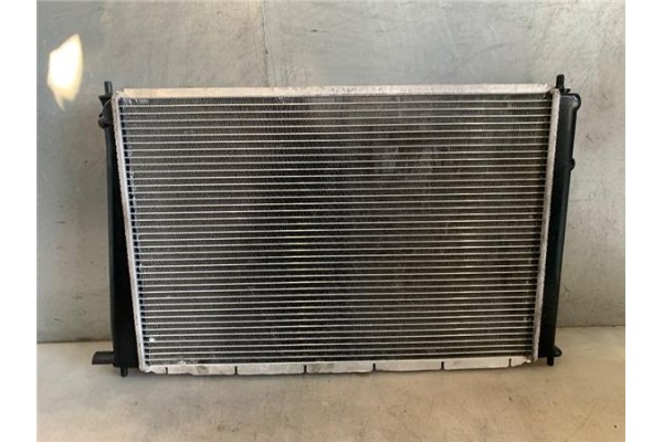 Recambio de radiador para hyundai h-1 furgón 2.5 td referencia OEM IAM 2002039 53371 