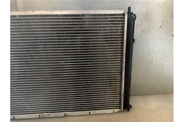 Recambio de radiador para hyundai h-1 furgón 2.5 td referencia OEM IAM 2002039 53371 