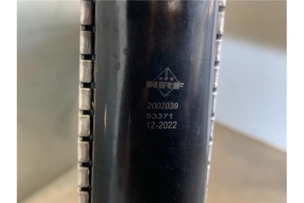 Recambio de radiador para hyundai h-1 furgón 2.5 td referencia OEM IAM 2002039 53371 