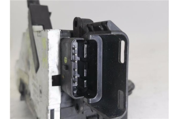 Recambio de cierre electromagnetico delantero izquierdo para citroen c4 picasso 1.6 hdi referencia OEM IAM 24087158 24088158 
