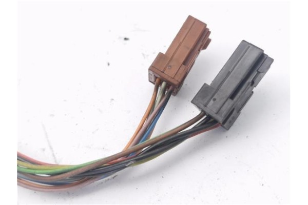 Recambio de retrovisor electrico derecho para citroen c4 picasso 1.6 hdi referencia OEM IAM 96850513XT  