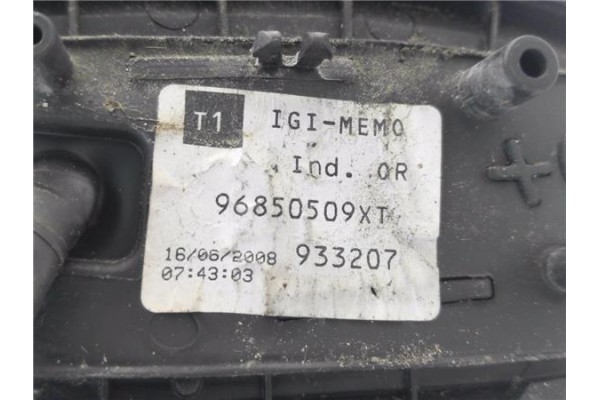 Recambio de retrovisor electrico izquierdo para citroen c4 picasso 1.6 hdi referencia OEM IAM 96850509XT  