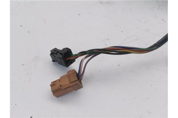 Recambio de retrovisor electrico izquierdo para citroen c4 picasso 1.6 hdi referencia OEM IAM 96850509XT  