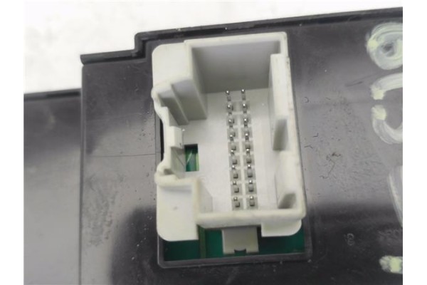 Recambio de mando retrovisor electrico para chevrolet captiva 2.0 d referencia OEM IAM EQ7B21  