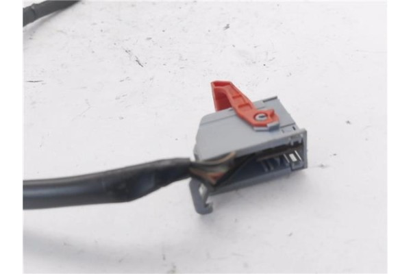 Recambio de retrovisor electrico izquierdo para alfa romeo 159 sportwagon (140) 1.9 jtdm 16v distinctive referencia OEM IAM E301