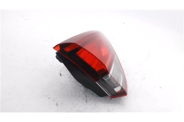 Recambio de piloto interior izquierdo para renault scenic iv 1.3 tce referencia OEM IAM 265553872R 2TZ01231201AB 