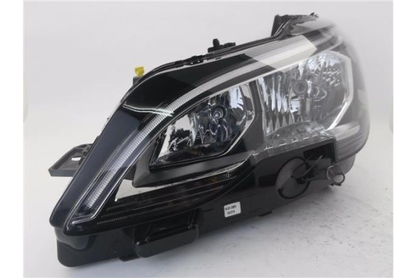 Recambio de faro delantero izquierdo para peugeot 3008 1.2 allure referencia OEM IAM 0467847333 90094696 