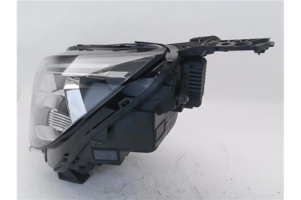Recambio de faro delantero izquierdo para peugeot 3008 1.2 allure referencia OEM IAM 0467847333 90094696 