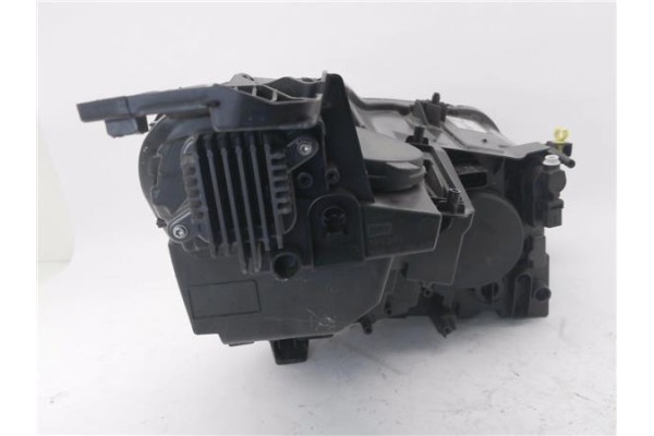 Recambio de faro delantero izquierdo para peugeot 3008 1.2 allure referencia OEM IAM 0467847333 90094696 