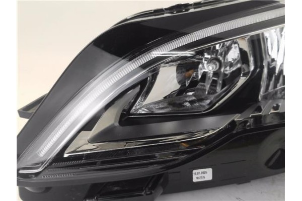 Recambio de faro delantero izquierdo para peugeot 3008 1.2 allure referencia OEM IAM 0467847333 90094696 