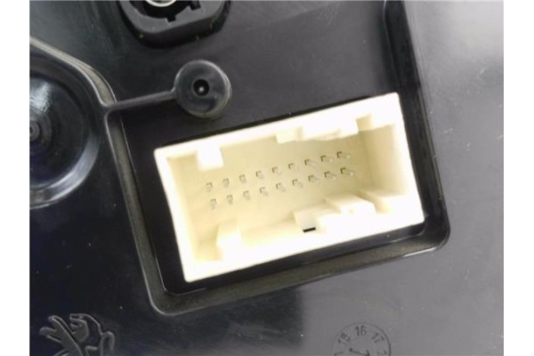 Recambio de cuadro completo para peugeot 3008 1.2 allure referencia OEM IAM 982815038000 555003520801 