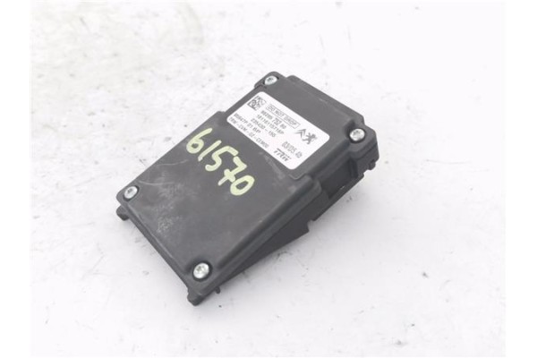 Recambio de camara para peugeot 3008 1.2 allure referencia OEM IAM 9826575280 95947P016P 