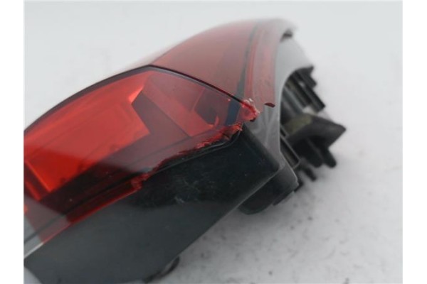 Recambio de piloto porton trasero derecho para renault scenic iv 1.3 tce referencia OEM IAM 265509208R  