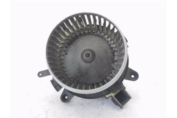 Recambio de motor calefaccion para peugeot 3008 1.2 allure referencia OEM IAM 5P1330400  