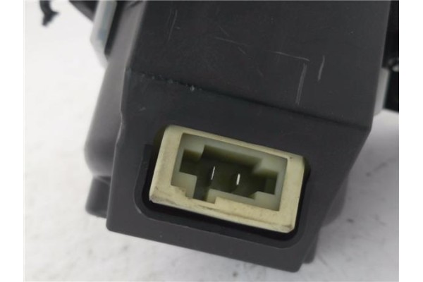 Recambio de motor calefaccion para peugeot 3008 1.2 allure referencia OEM IAM 5P1330400  