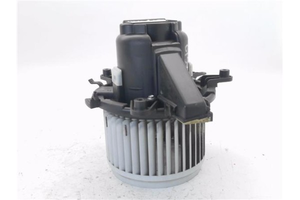 Recambio de motor calefaccion para peugeot 3008 1.2 allure referencia OEM IAM 5P1330400  