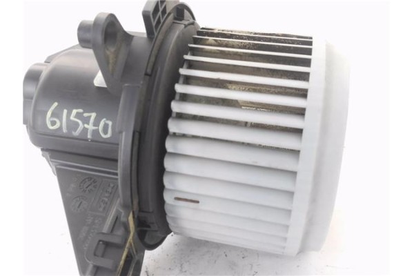 Recambio de motor calefaccion para peugeot 3008 1.2 allure referencia OEM IAM 5P1330400  