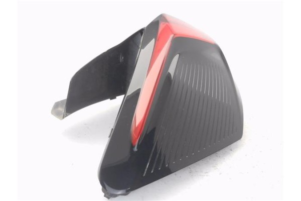 Recambio de piloto trasero izquierdo para peugeot 3008 1.2 allure referencia OEM IAM 9810477180 81550101 