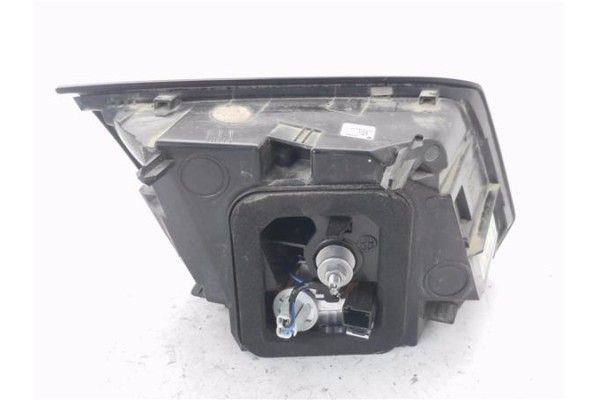 Recambio de piloto porton trasero derecho para peugeot 3008 1.2 allure referencia OEM IAM 9810477780  