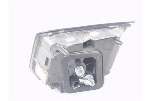 Recambio de piloto porton trasero izquierdo para peugeot 3008 1.2 allure referencia OEM IAM 9810477880 81560101 