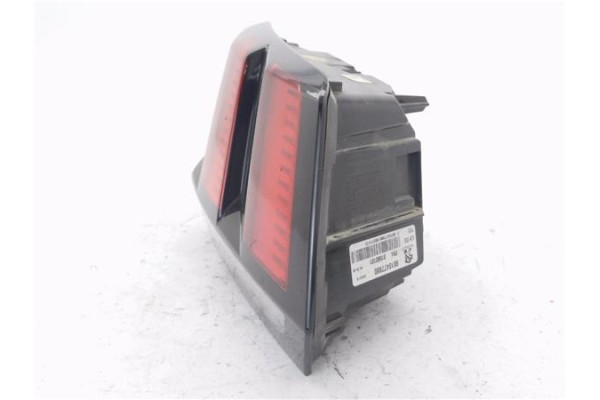 Recambio de piloto porton trasero izquierdo para peugeot 3008 1.2 allure referencia OEM IAM 9810477880 81560101 