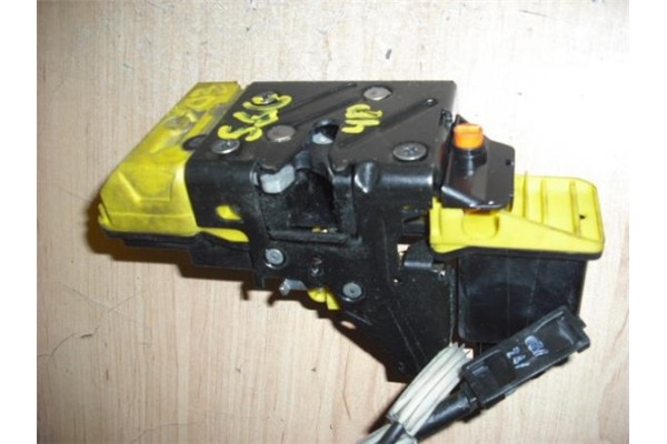 Recambio de cierre electromagnetico trasero izquierdo para volvo s 60 berlina (2000) 2.4 d5 referencia OEM IAM   