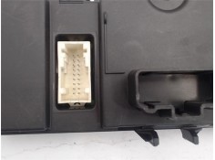 Recambio de mandos climatizador para renault clio iii referencia OEM IAM (8200296683) (69340020) 