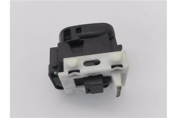 Recambio de mando elevalunas delantero derecho para mercedes-benz clase c (bm 203) sportcoupe 1.8 c 200 compressor (203.742) ref