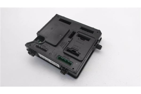 Recambio de módulo electrónico para renault megane iii berlina 5p 1.5 expression referencia OEM IAM 284B17882R S180098101 