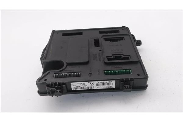 Recambio de módulo electrónico para renault megane iii berlina 5p 1.5 expression referencia OEM IAM 284B17882R S180098101 