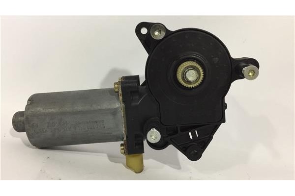 Recambio de elevalunas electrico delantero derecho para toyota avensis berlina (t 22)(1998) 2.0 vvt-i referencia OEM IAM 8786234