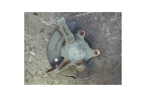 Recambio de mangueta delantero derecha para nissan vanette cargo (hc23) 2.3 d referencia OEM IAM   