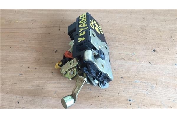 Recambio de cierre electromagnetico delantero derecho para chrysler voyager (rg) 2.4 se referencia OEM IAM   