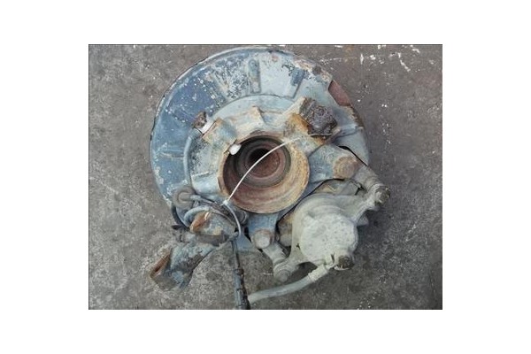 Recambio de mangueta delantero izquierda para land rover freelander (ln) 2.0 di referencia OEM IAM   