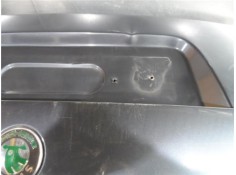 Recambio de porton trasero para skoda octavia berlina (1z3) 2.0 tdi 16v referencia OEM IAM 1Z5827025  