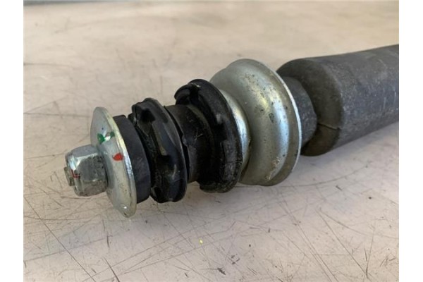 Recambio de amortiguador trasero derecho para mitsubishi space star (a00) 1.2 motion referencia OEM IAM 4162A199 4140A464 