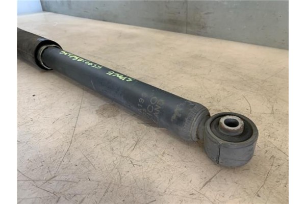 Recambio de amortiguador trasero derecho para mitsubishi space star (a00) 1.2 motion referencia OEM IAM 4162A199 4140A464 