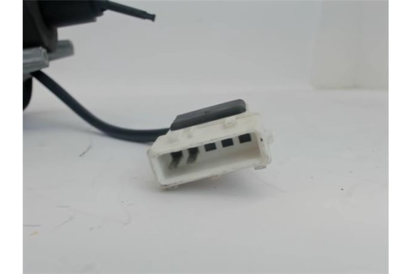 Recambio de retrovisor izquierdo para peugeot partner combispace (5f) 2.0 hdi referencia OEM IAM 8051085ZT9  
