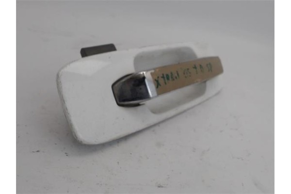 Recambio de maneta exterior trasero derecha para nissan x-trail (t30) 2.5 4x4 referencia OEM IAM 826068H509  