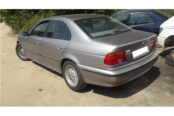 bmw serie 5 berlina (e39) del año 1999