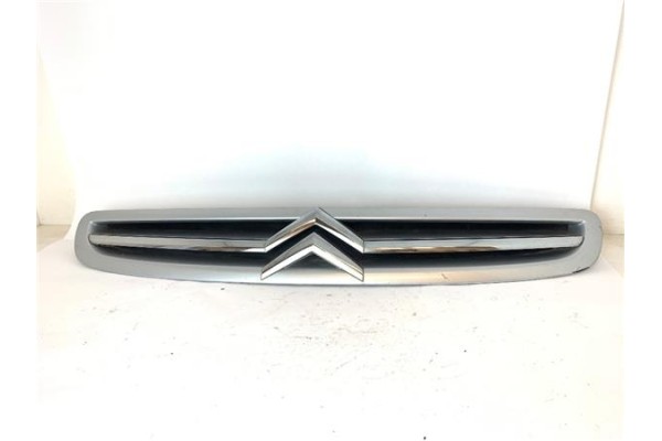 Recambio de rejilla capo para citroen xsara picasso 1.6 referencia OEM IAM 9650059377  