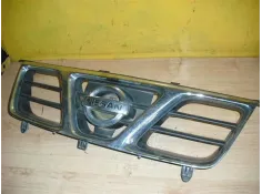 Recambio de rejilla capo para nissan x-trail (t30) 2.5 4x4 referencia OEM IAM 623108H700  