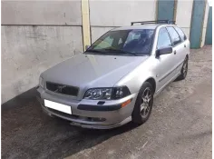 volvo v40 familiar del año 2001